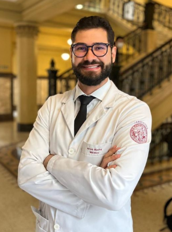 Dr. Aroni Rocha